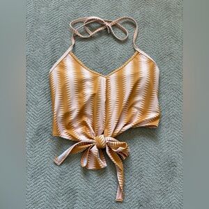 KORTNI JEANE Tied-Up Top Medium NWOT